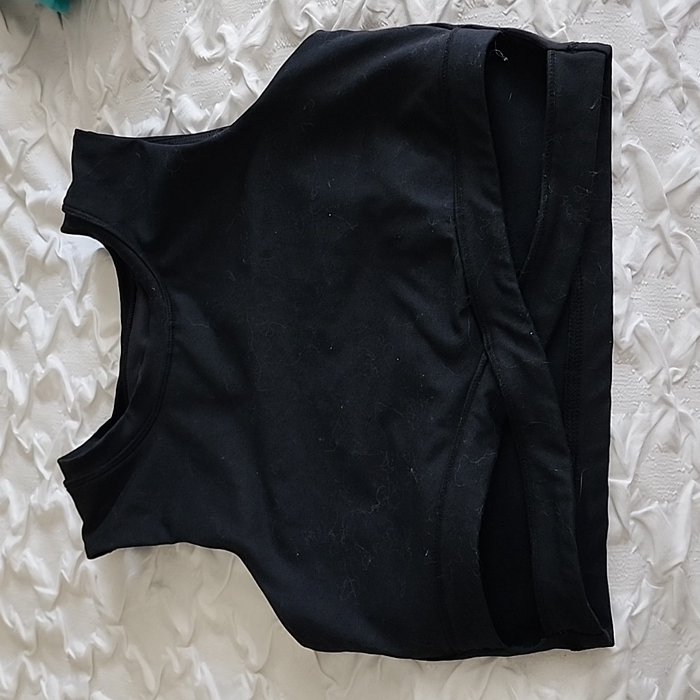 Black workout top